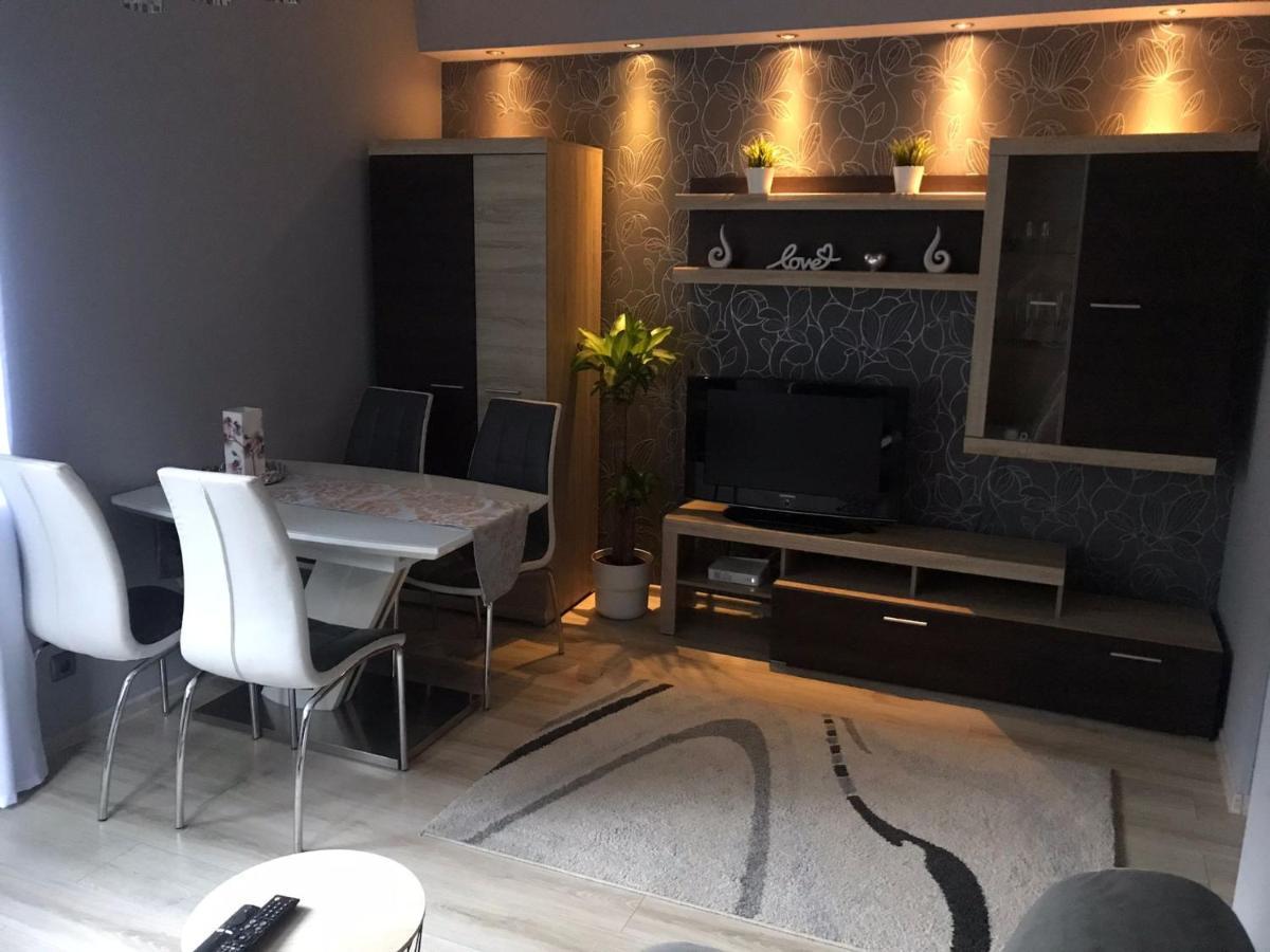 גדינייה Apartament D&B מראה חיצוני תמונה